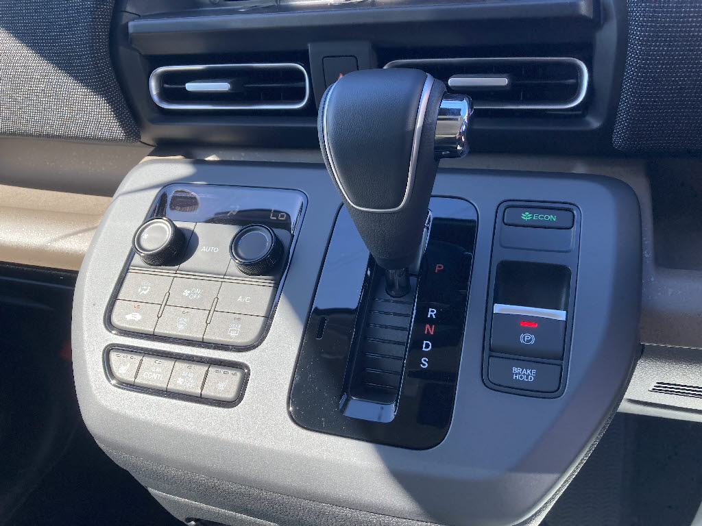 ホンダ フリード AIR EX 6人乗 ｶﾞｿﾘﾝ【登録済未使用車】