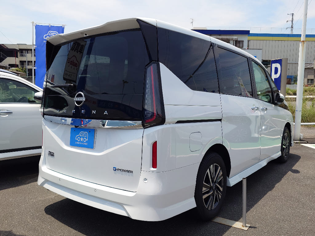 ニッサン セレナＨＶ e-POWER ﾊｲｳｪｲｽﾀｰV 【登録済未使用車】