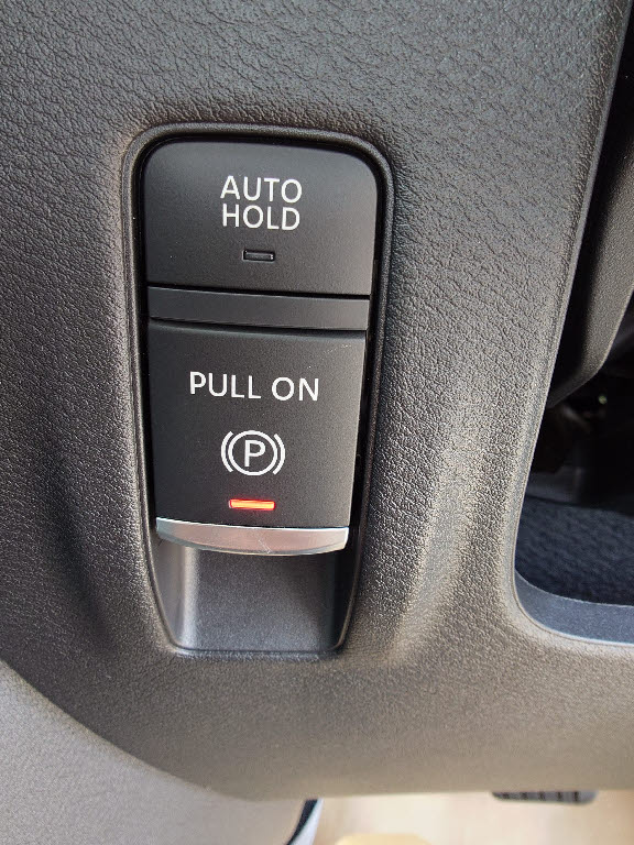 ニッサン セレナＨＶ e-POWER ﾊｲｳｪｲｽﾀｰV 【登録済未使用車】