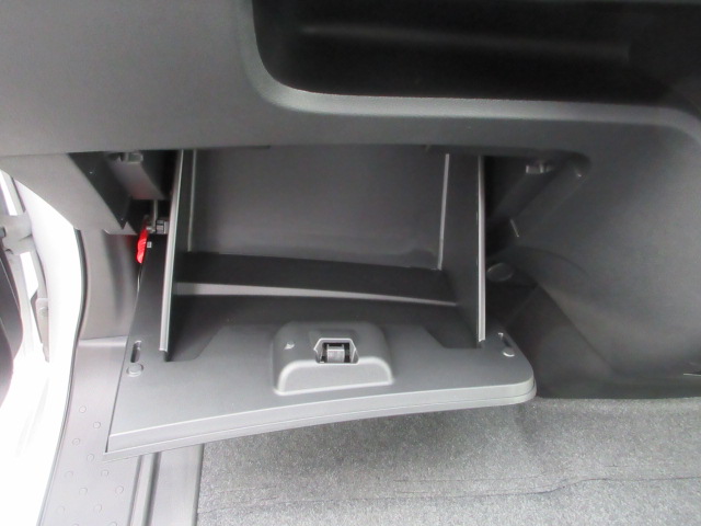 ニッサン セレナＨＶ e-POWER ﾊｲｳｪｲｽﾀｰV 【登録済未使用車】