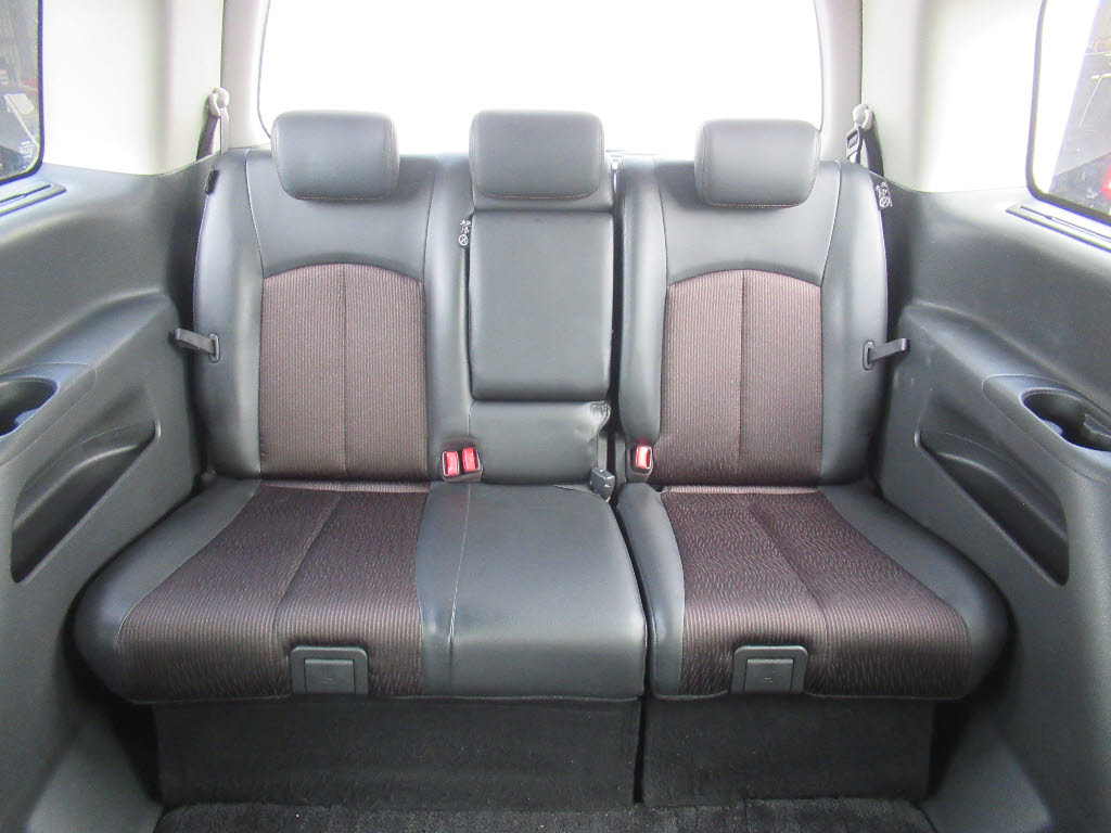 ニッサン エルグランド 250ﾊｲｳｪｲｽﾀｰｱｰﾊﾞﾝｸﾛﾑ