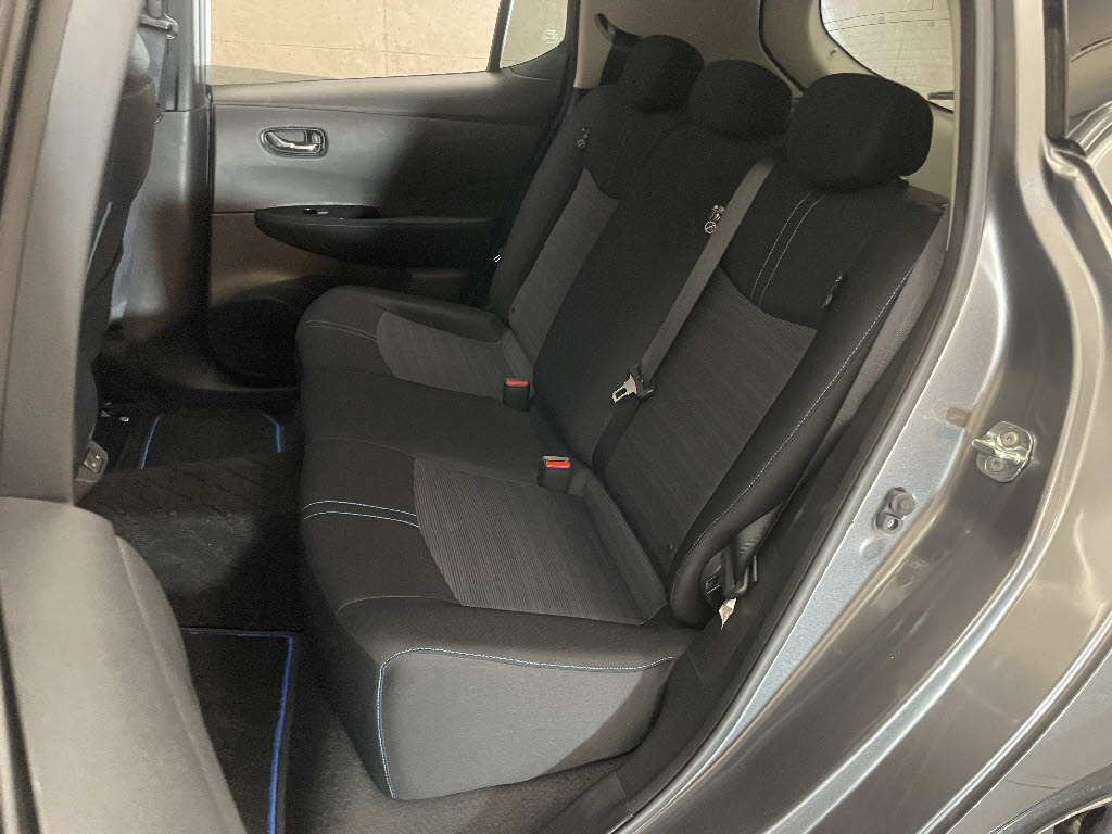 ニッサン リーフ Ｘ Ｖセレクション