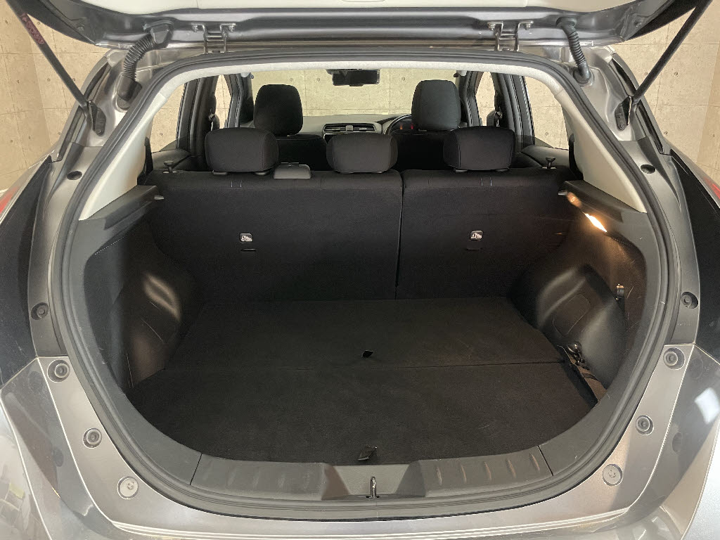 ニッサン リーフ Ｘ Ｖセレクション