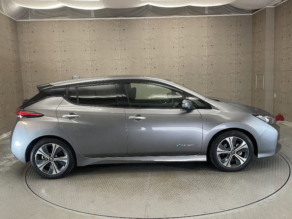 ニッサン リーフ Ｘ Ｖセレクション