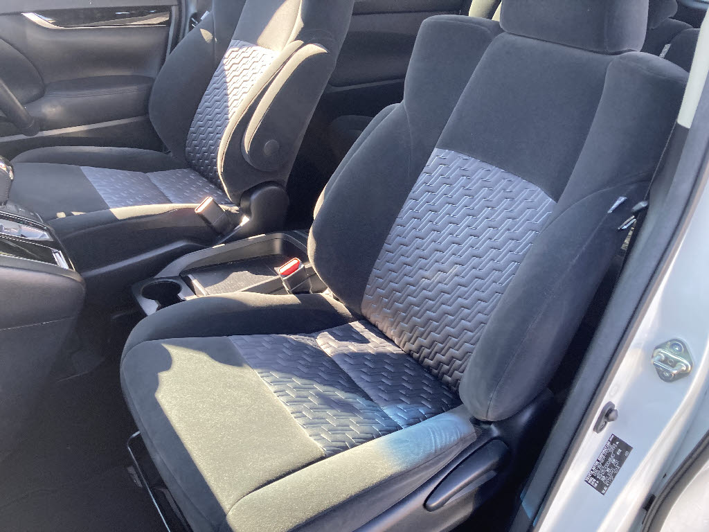 トヨタ アルファード 2.5S