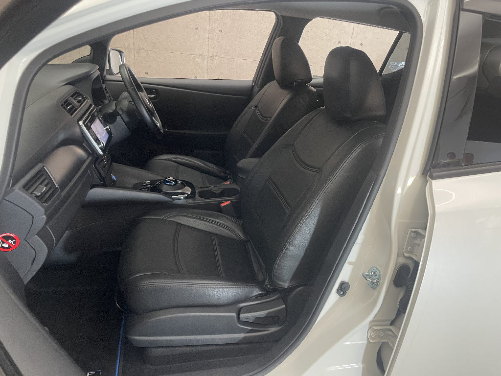 ニッサン リーフ Ｘ