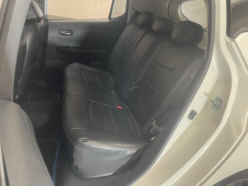 ニッサン リーフ Ｘ