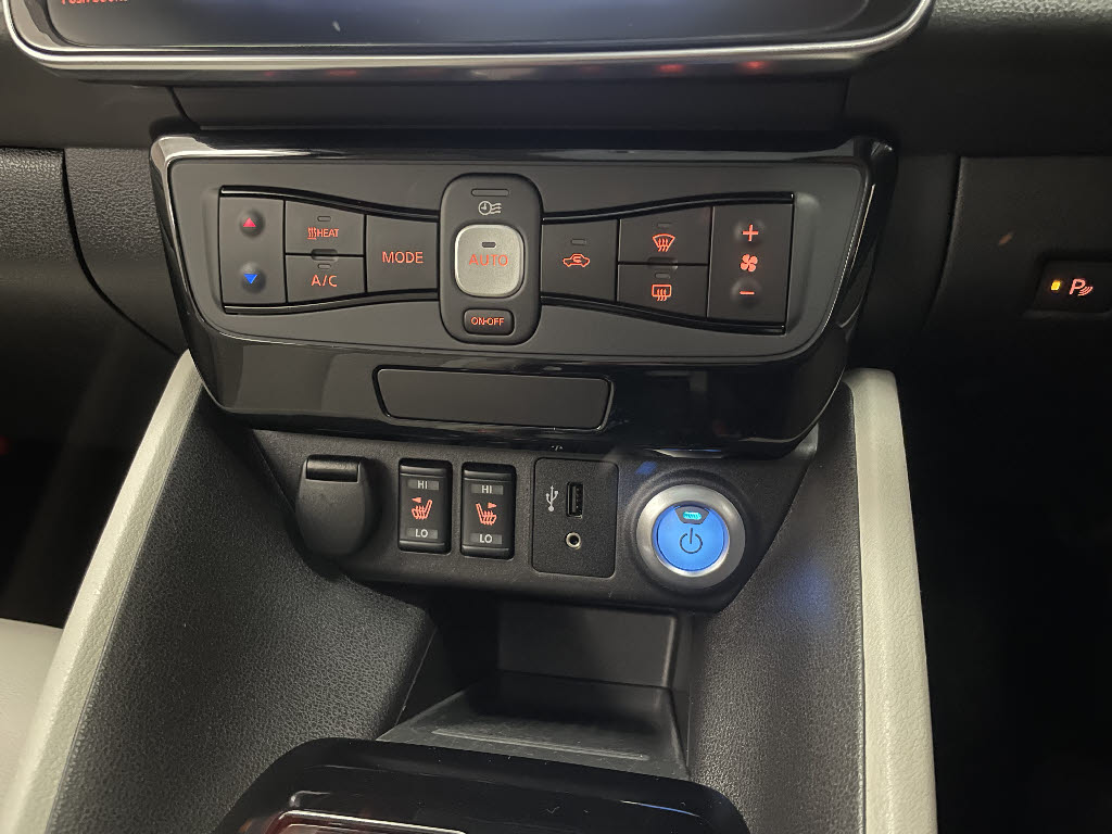 ニッサン リーフ Ｇ