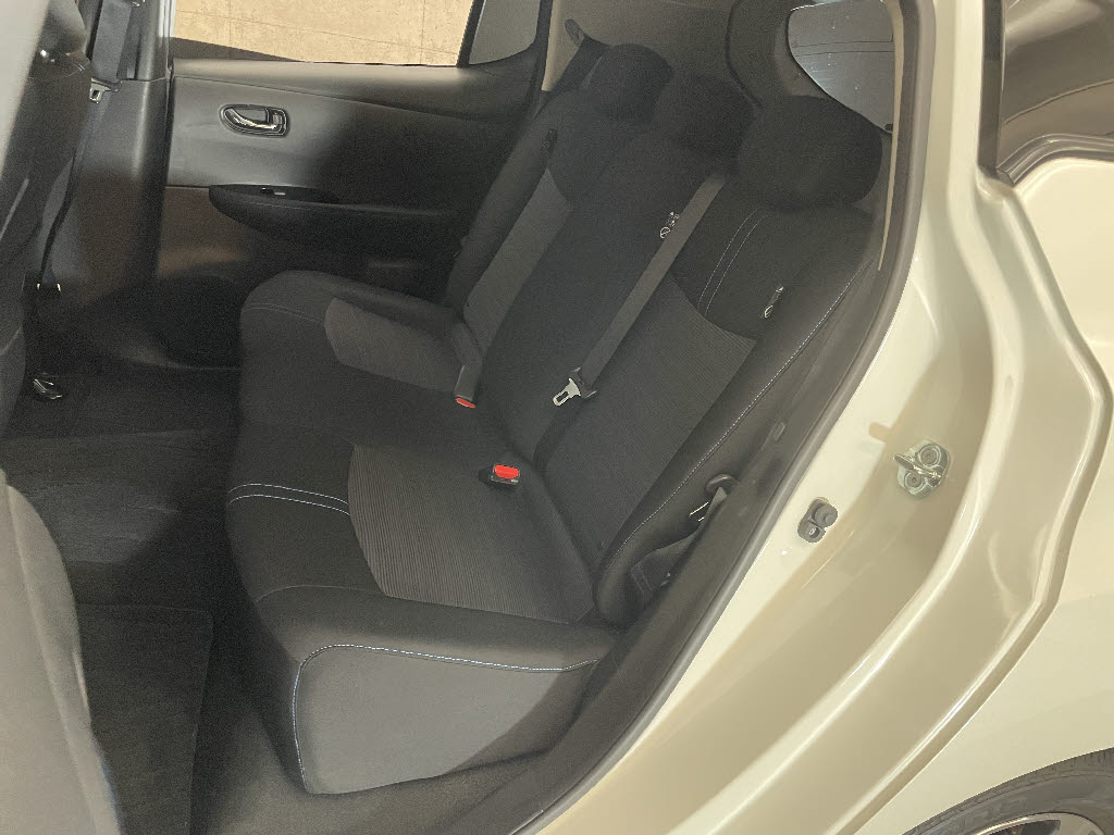 ニッサン リーフ Ｘ