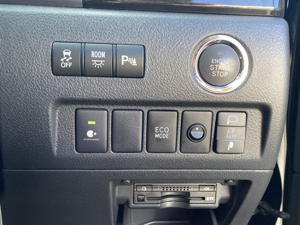 トヨタ ヴェルファイア 2.4Z ｺﾞｰﾙﾃﾞﾝｱｲｽﾞ2