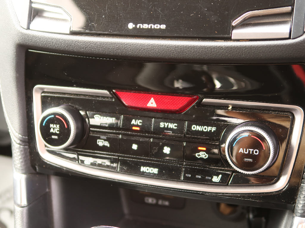 スバル フォレスター アドバンス