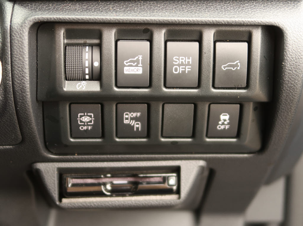 スバル フォレスター アドバンス