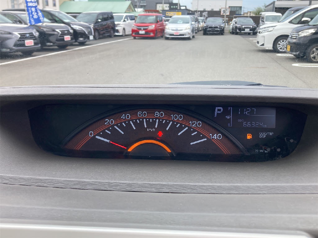 ダイハツ タント XﾎﾜｲﾄｱｸｾﾝﾄSAⅢ