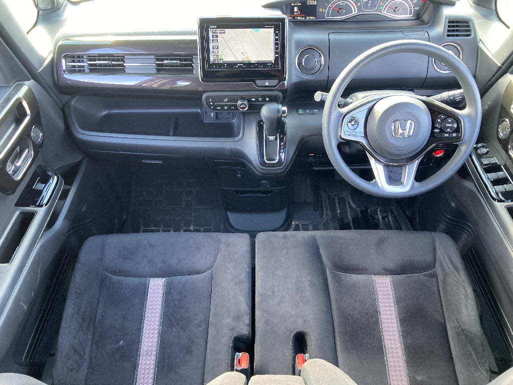 ホンダ Ｎ　ＢＯＸカスタム G-L ﾎﾝﾀﾞｾﾝｼﾝｸﾞ