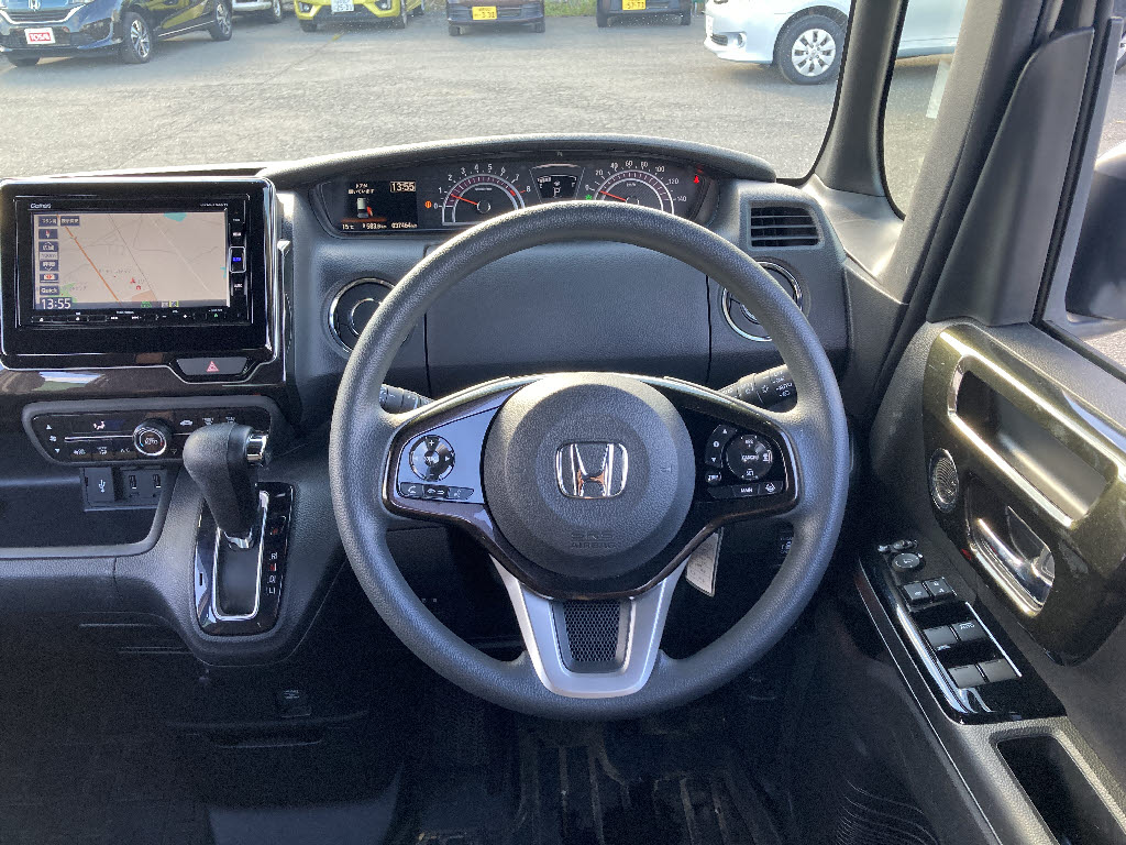 ホンダ Ｎ　ＢＯＸカスタム G-L ﾎﾝﾀﾞｾﾝｼﾝｸﾞ