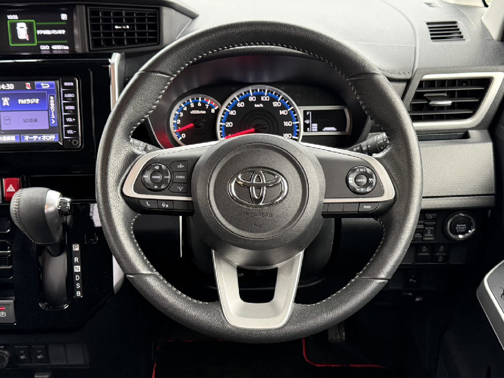 トヨタ ルーミー ｶｽﾀﾑG 4WD