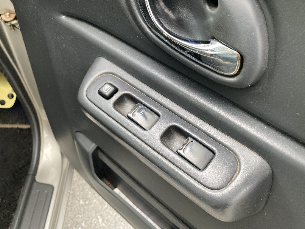 スズキ ジムニーＷ 4WD ﾗﾝﾄﾞﾍﾞﾝﾁｬｰ