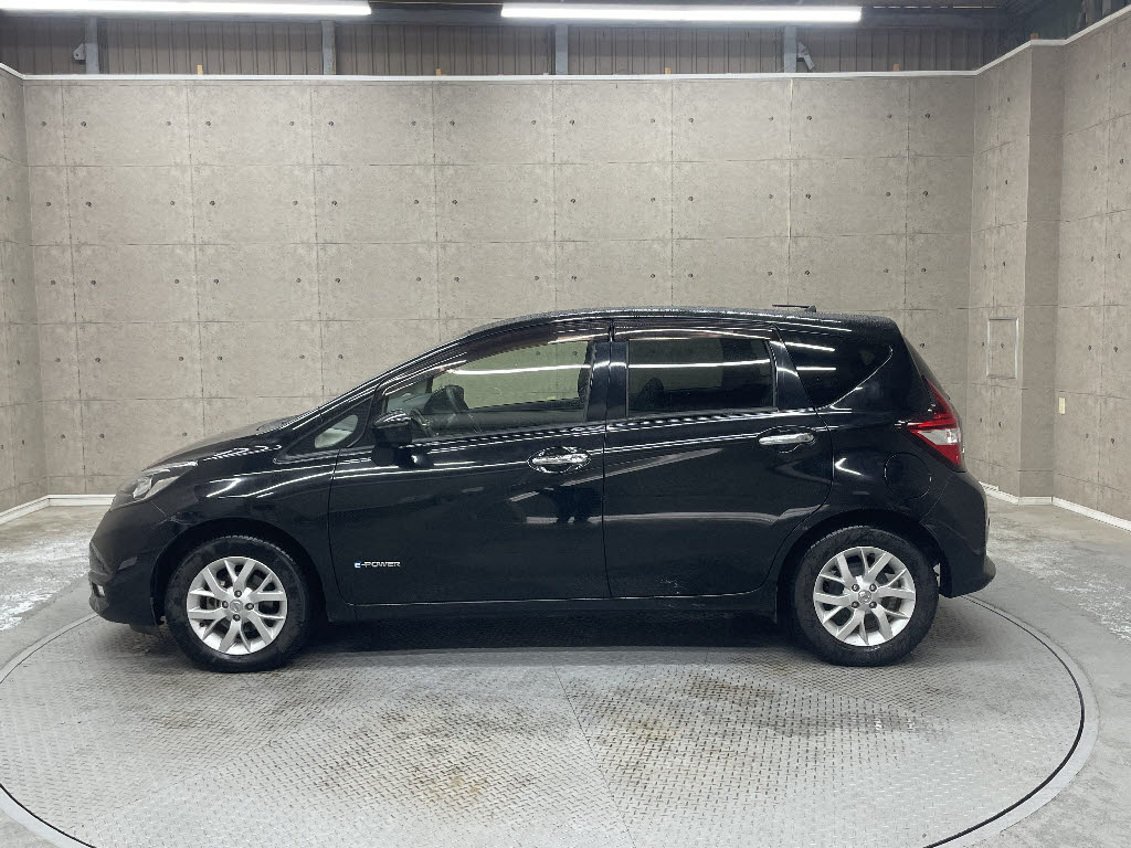 ニッサン ノート ｅパワーＸ
