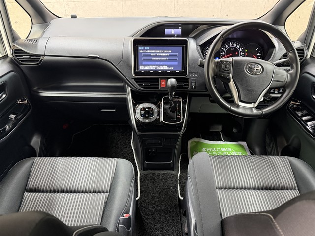 トヨタ ヴォクシー ＺＳ煌