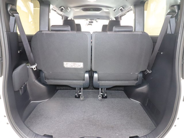 トヨタ ヴォクシー ＺＳ煌