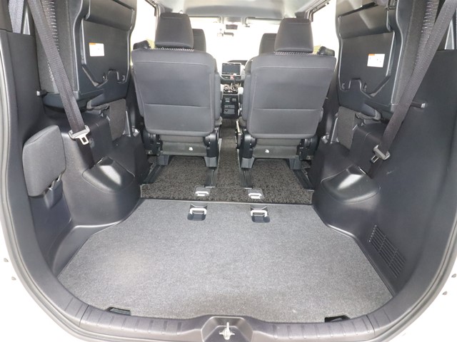 トヨタ ヴォクシー ＺＳ煌