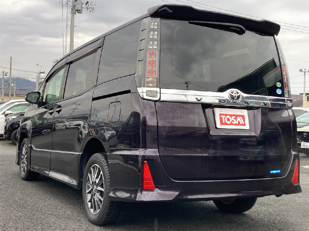 トヨタ ヴォクシー ZS