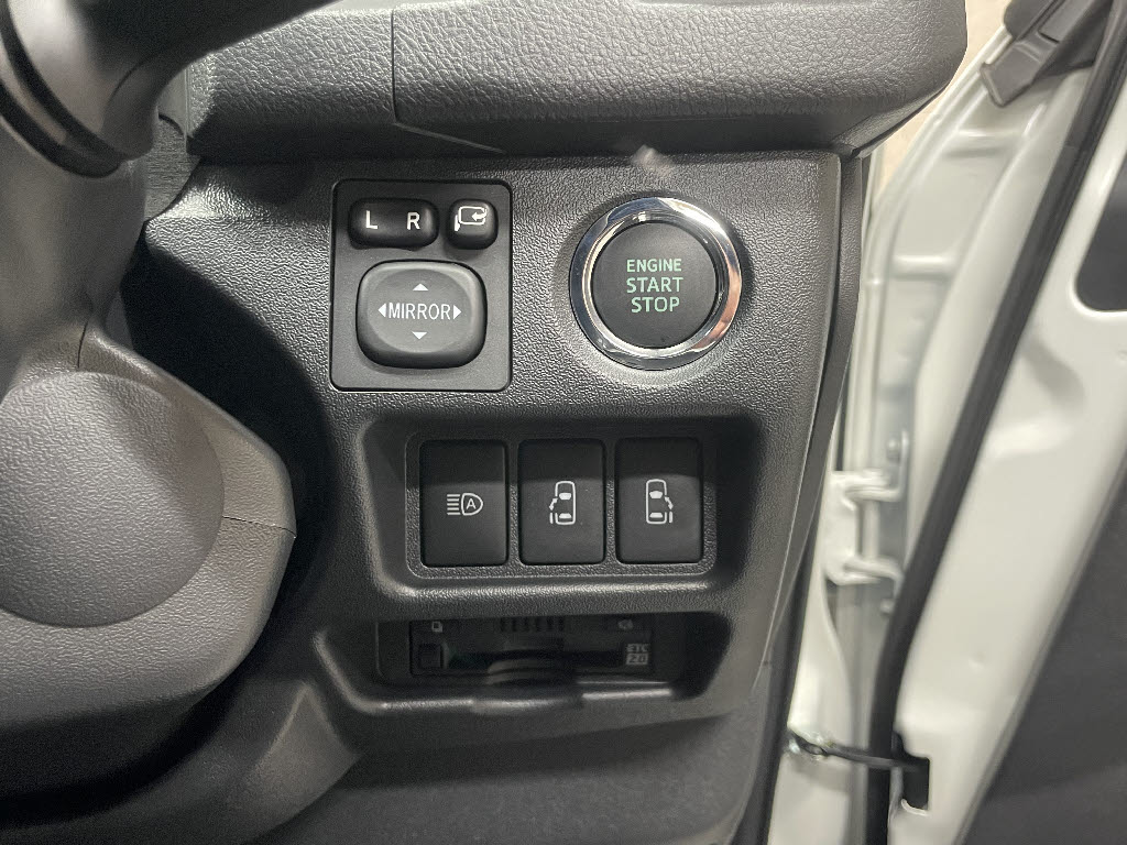 トヨタ ハイエースＶ ｽｰﾊﾟｰGLﾀﾞｰｸﾌﾟﾗｲﾑ2