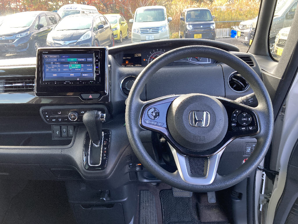 ホンダ Ｎ　ＢＯＸカスタム G-Lﾎﾝﾀﾞｾﾝｼﾝｸﾞ