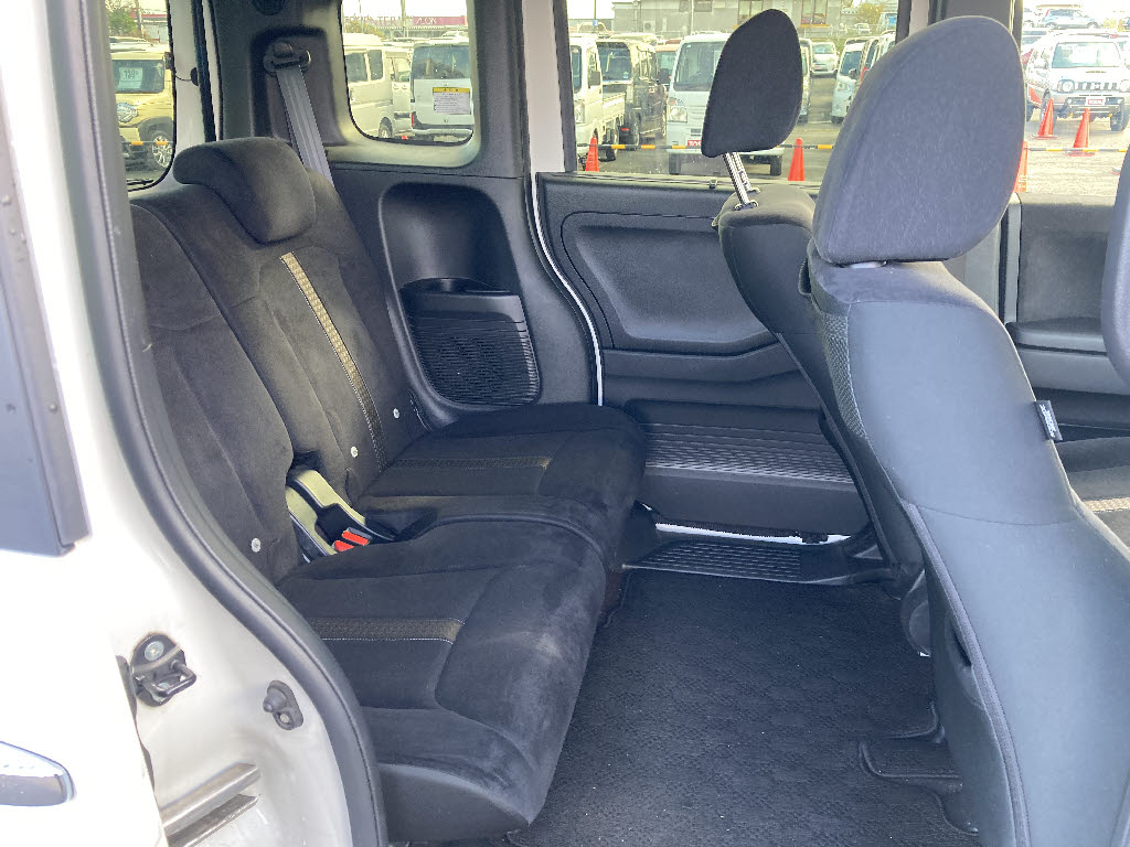 ホンダ Ｎ　ＢＯＸカスタム G-Lﾎﾝﾀﾞｾﾝｼﾝｸﾞ