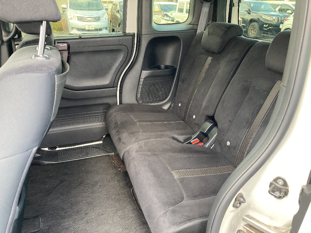 ホンダ Ｎ　ＢＯＸカスタム G-Lﾎﾝﾀﾞｾﾝｼﾝｸﾞ