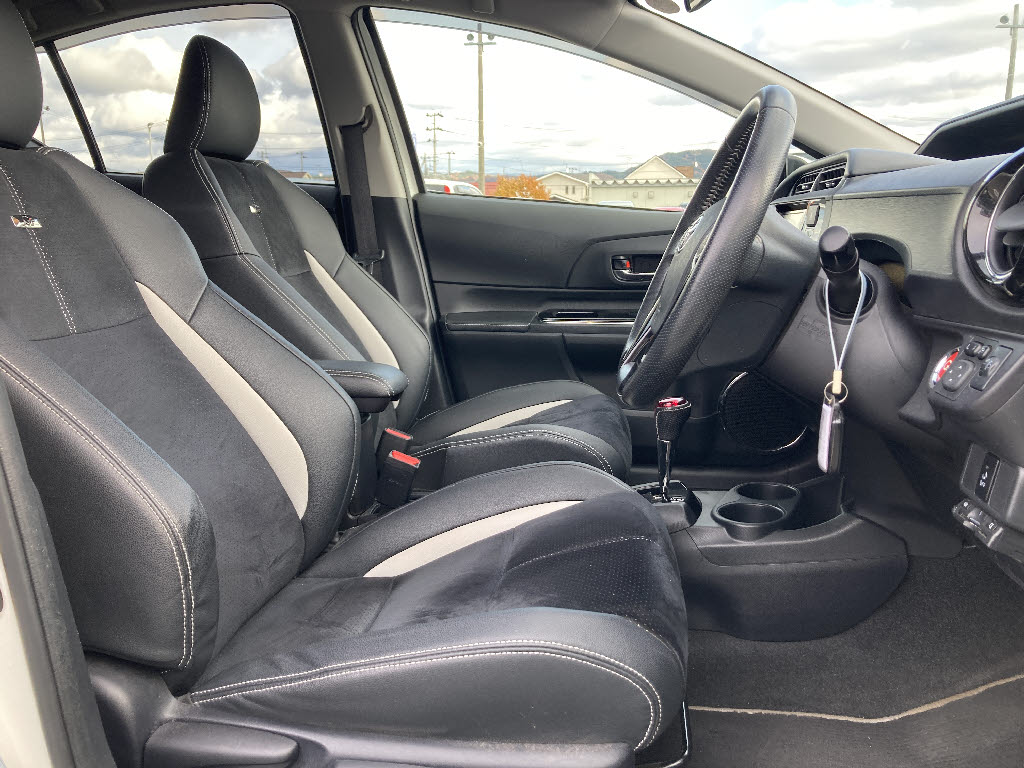 トヨタ アクア Ｇ Ｇｓ