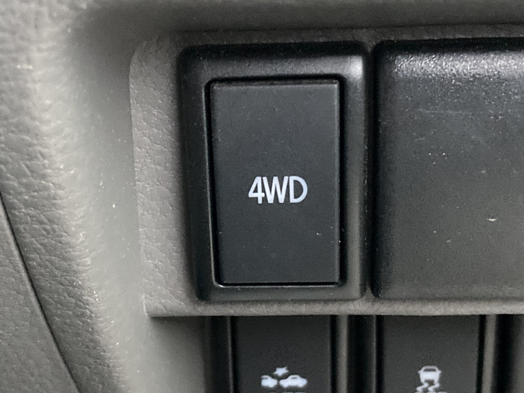 マツダ スクラムＶ ﾊﾞｽﾀｰ 4WD