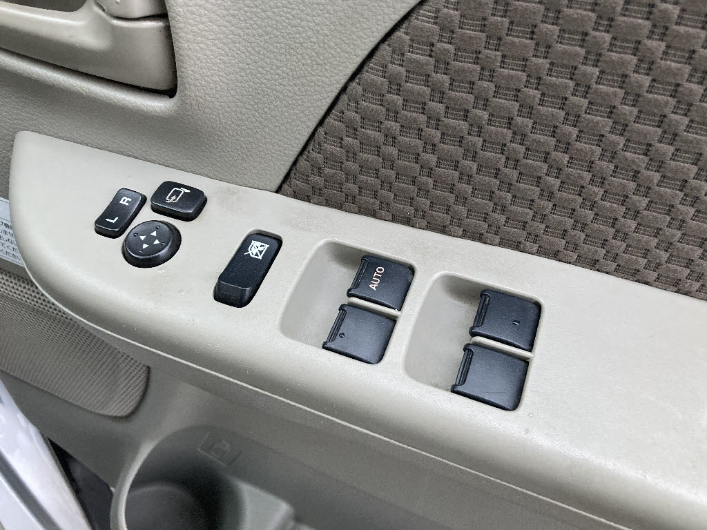 マツダ スクラムＶ ﾊﾞｽﾀｰ 4WD