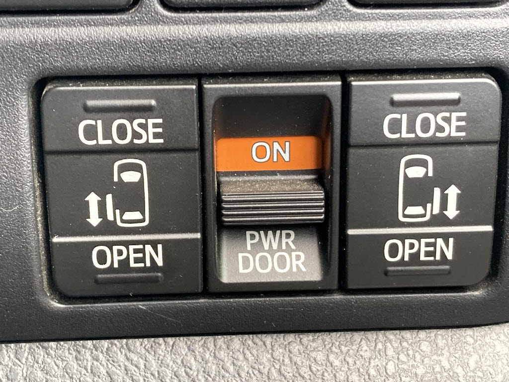 トヨタ ノアＨＶ Ｇ