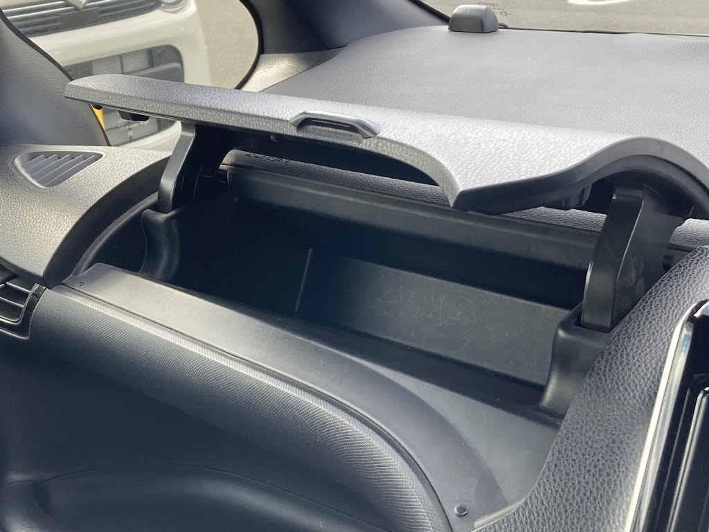 トヨタ ノアＨＶ Ｇ