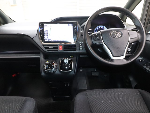 トヨタ ｳﾞｫｸｼｰﾊｲﾌﾞﾘｯﾄﾞ V