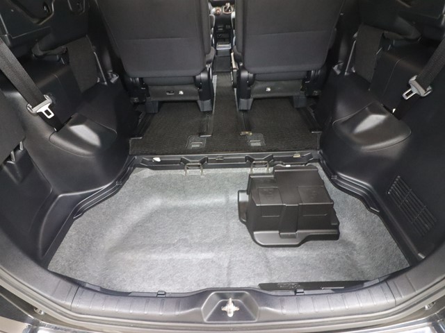 トヨタ ｳﾞｫｸｼｰﾊｲﾌﾞﾘｯﾄﾞ V