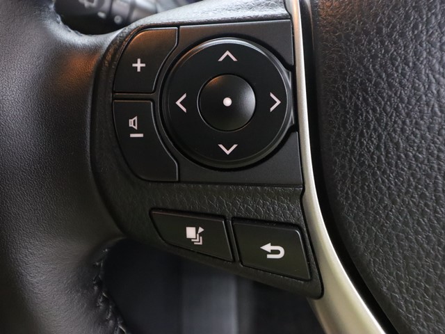 トヨタ ｳﾞｫｸｼｰﾊｲﾌﾞﾘｯﾄﾞ V