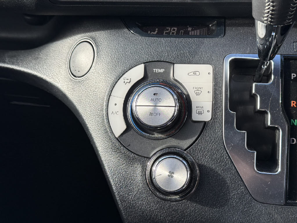 トヨタ シエンタ Ｇ　４ＷＤ