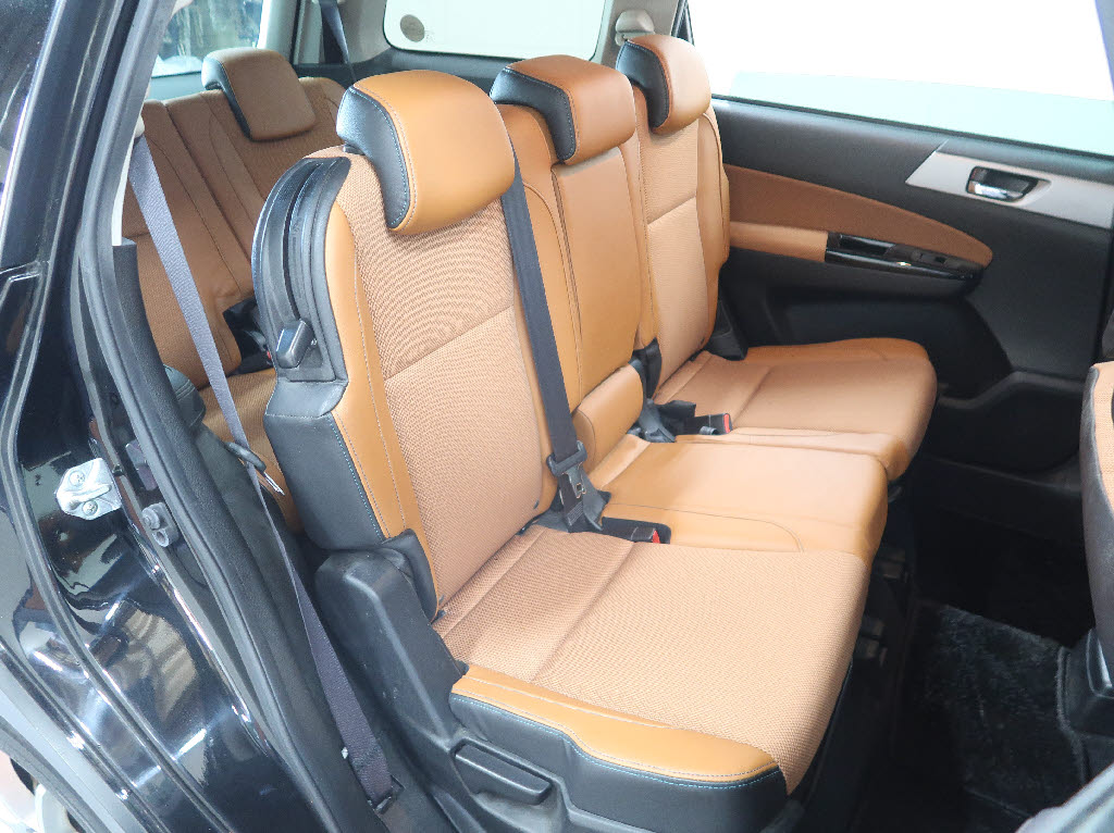 スバル ｴｸｼｰｶﾞ ｸﾛｽｵｰﾊﾞｰ7 2.5iｱｲｻｲﾄ