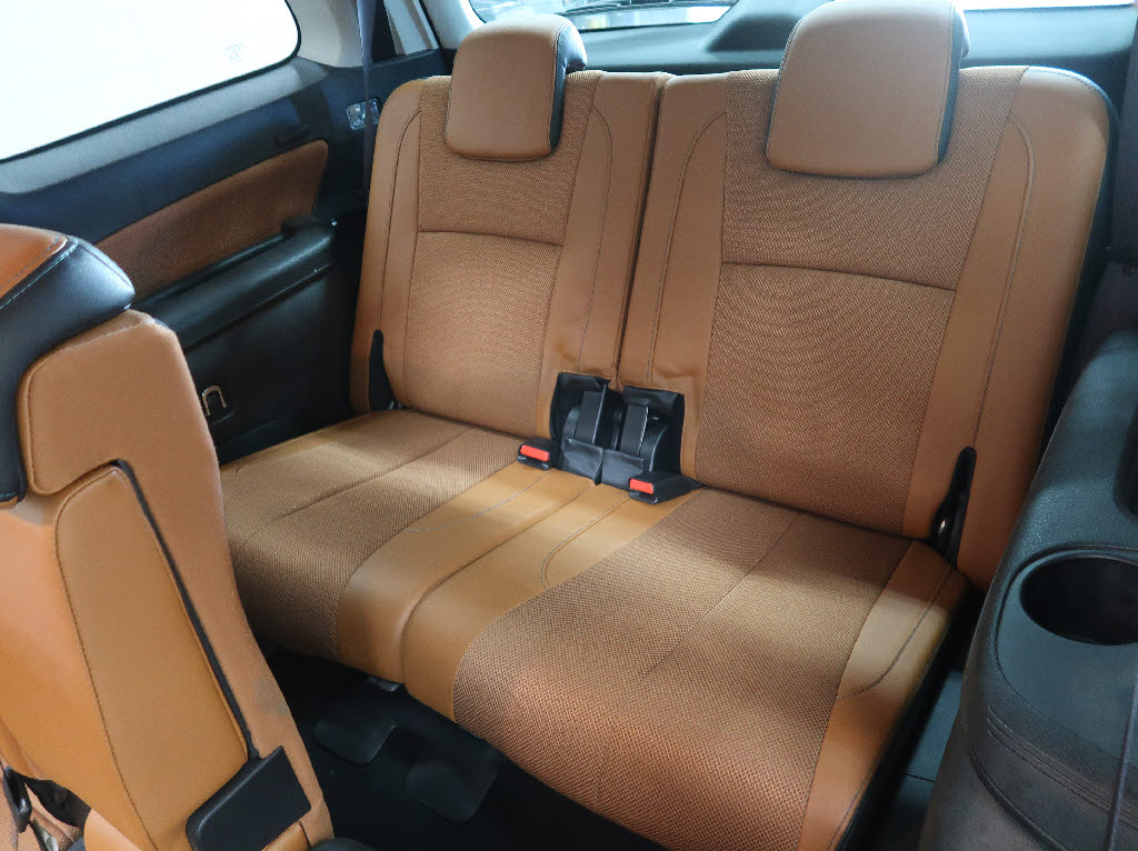 スバル ｴｸｼｰｶﾞ ｸﾛｽｵｰﾊﾞｰ7 2.5iｱｲｻｲﾄ