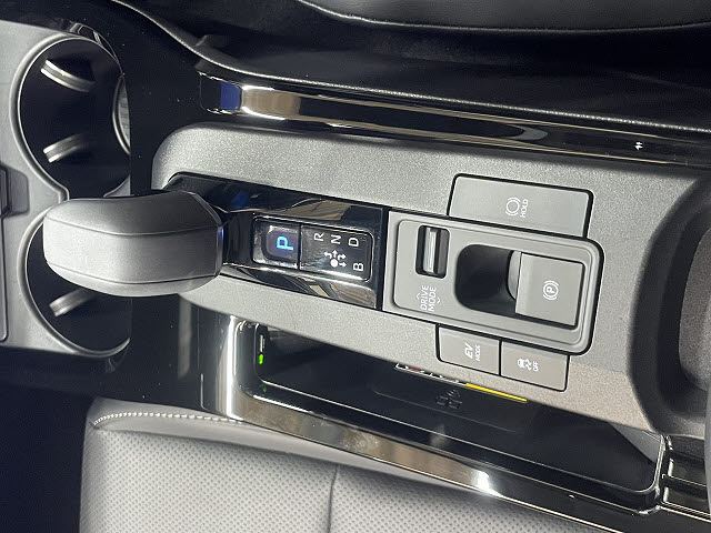 トヨタ プリウス Ｚ