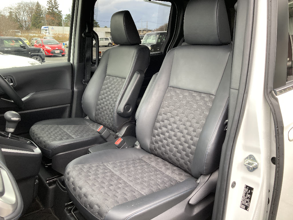 トヨタ ヴォクシー S-Z 4WD