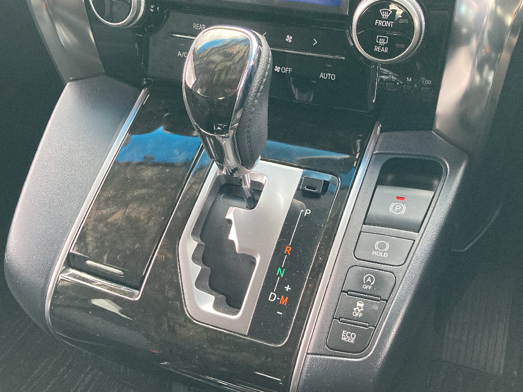 トヨタ アルファード 2.5S-Aﾊﾟｯｹｰｼﾞ 4WD