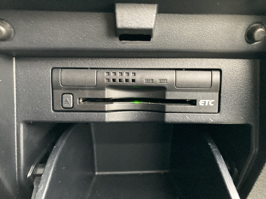 トヨタ アルファード 2.5S-Aﾊﾟｯｹｰｼﾞ 4WD