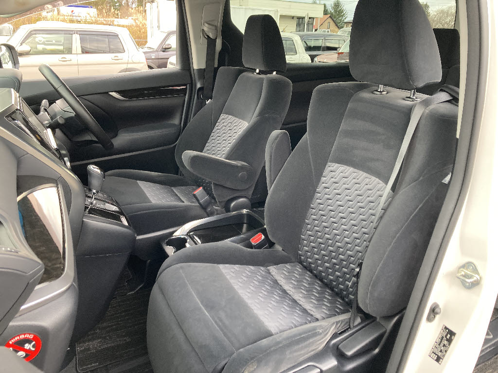 トヨタ アルファード 2.5S-Aﾊﾟｯｹｰｼﾞ 4WD