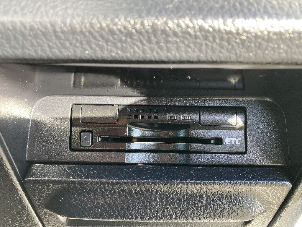 トヨタ ヴォクシー ＺＳ煌