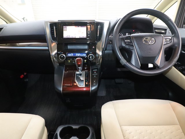 トヨタ アルファード Ｘ