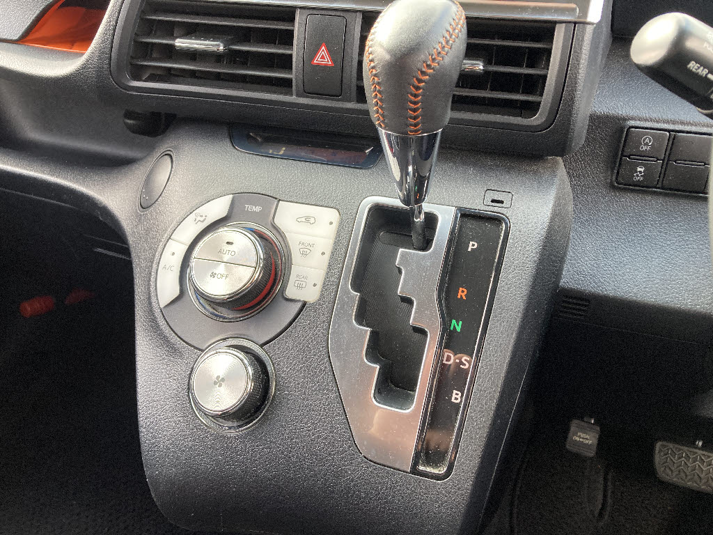 トヨタ シエンタ Gｸｴﾛ