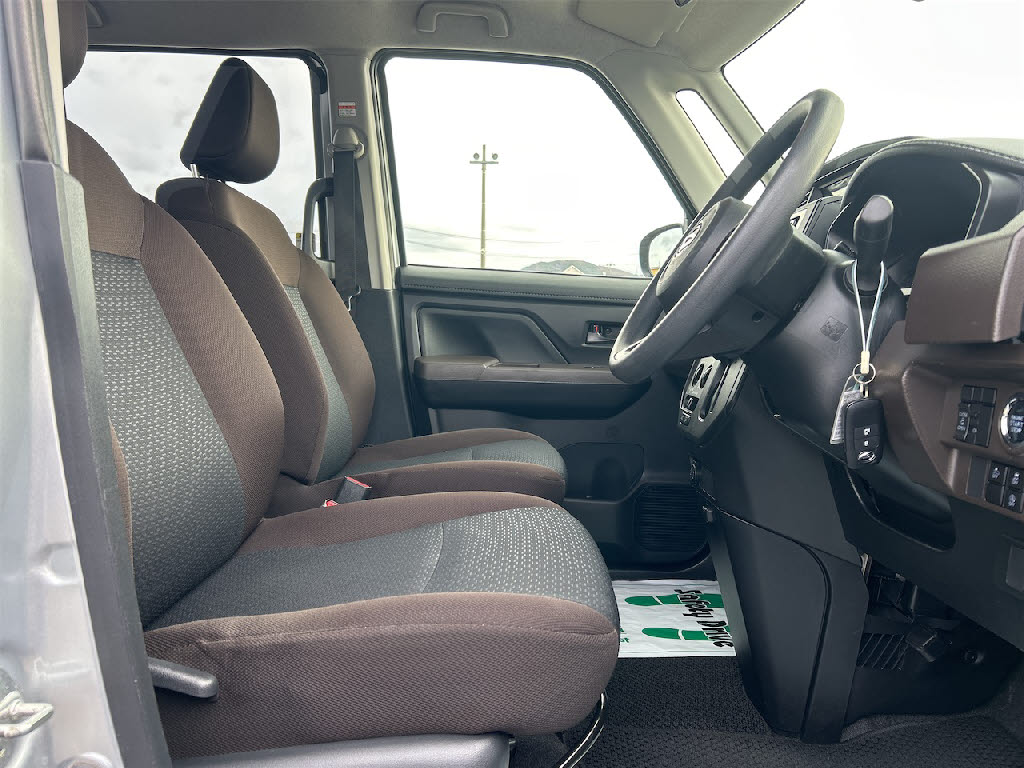 ダイハツ トール X 4WD